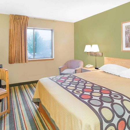 Super 8 By Wyndham East Moline Hotel Buitenkant foto