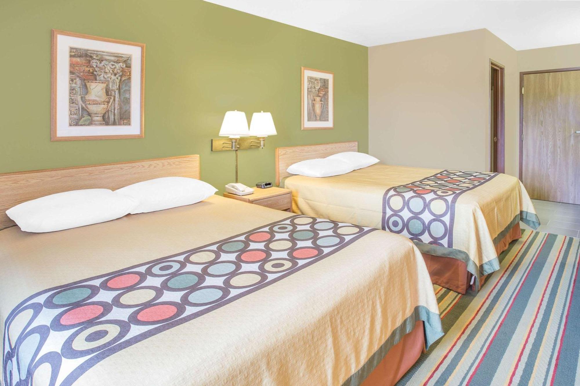Super 8 By Wyndham East Moline Hotel Buitenkant foto